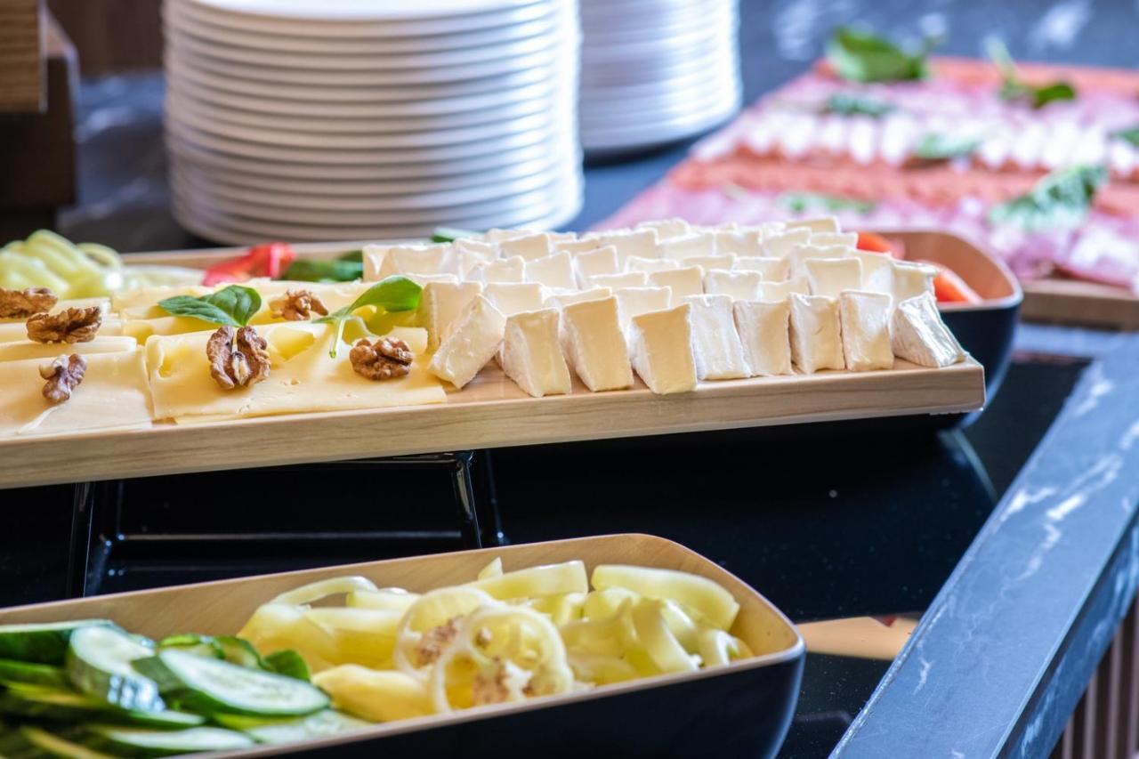 Flow Hotel & Conference Inarcs Ngoại thất bức ảnh