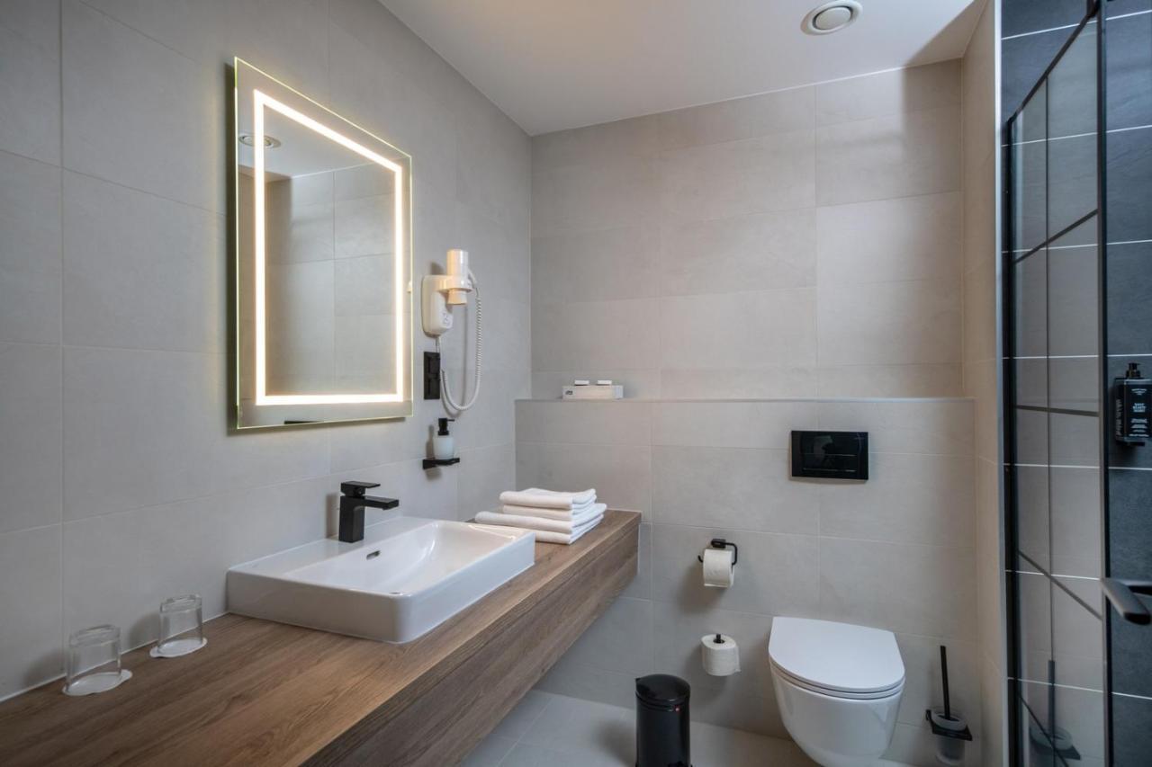 Flow Hotel & Conference Inarcs Ngoại thất bức ảnh