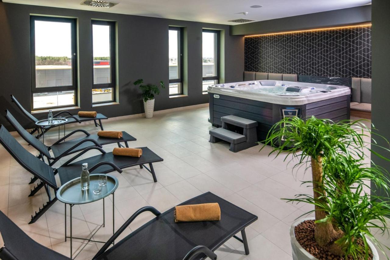 Flow Hotel & Conference Inarcs Ngoại thất bức ảnh